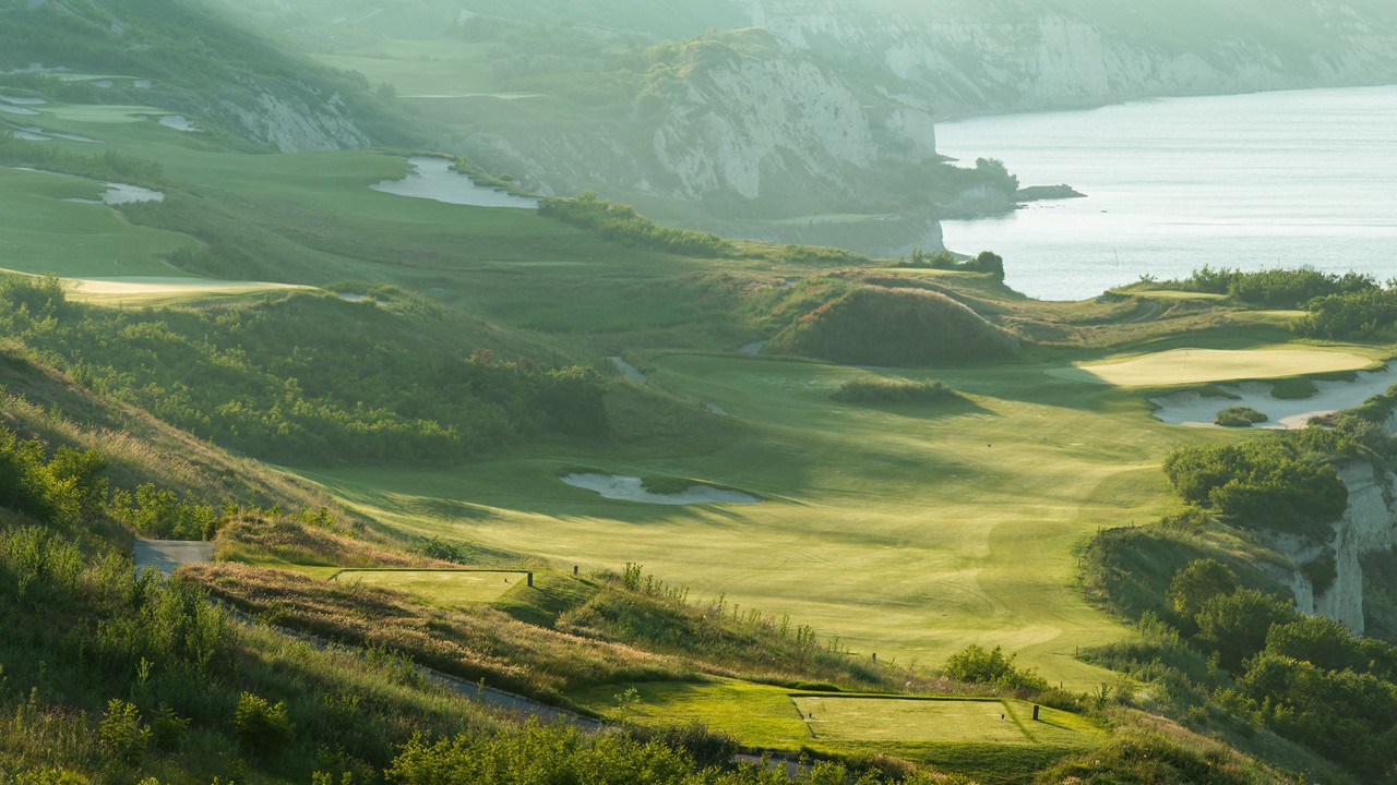 Thracian cliffs golf resort 7