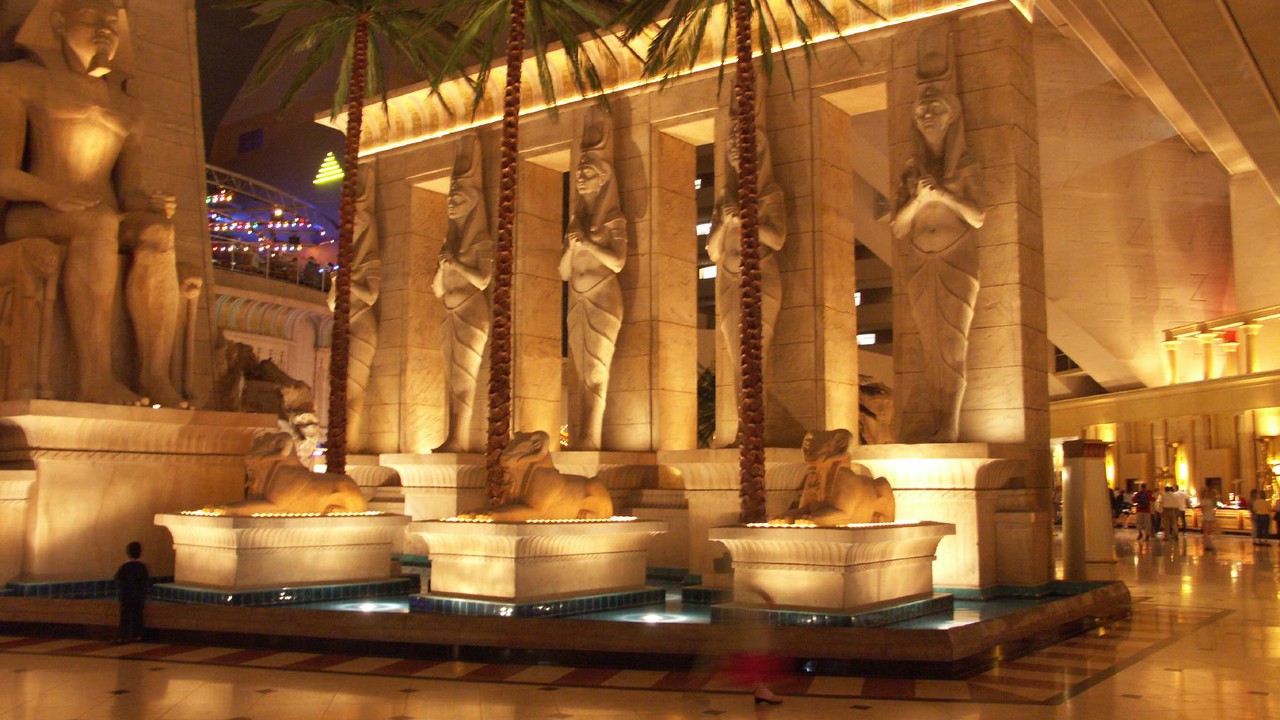 Luxor hotel casino 3