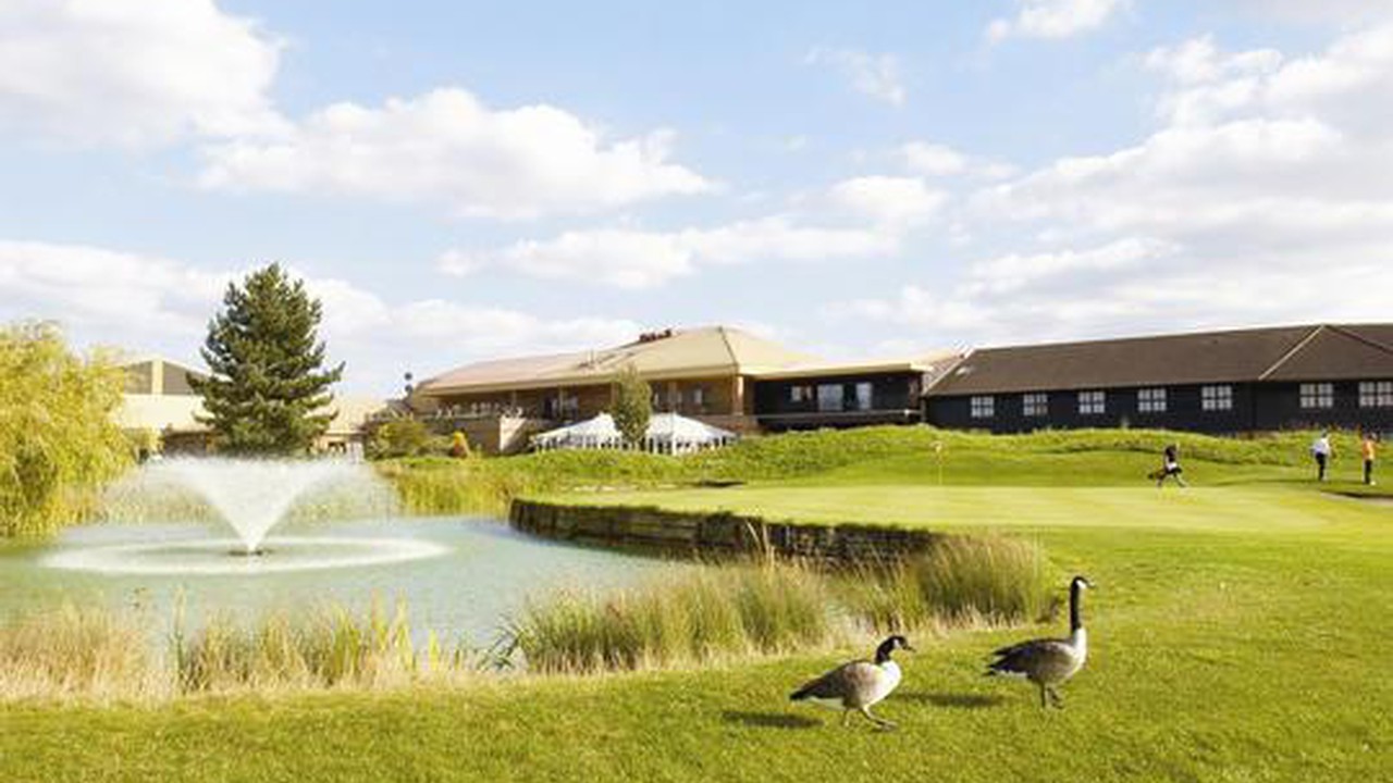 The essex golf country club 5